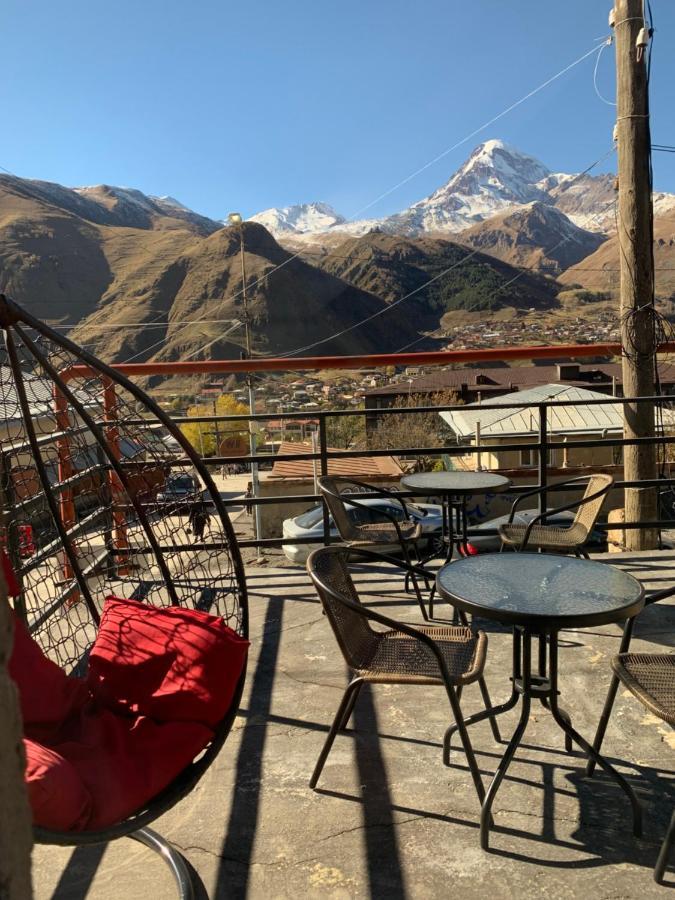 Mate'S Home Kazbegi Екстериор снимка
