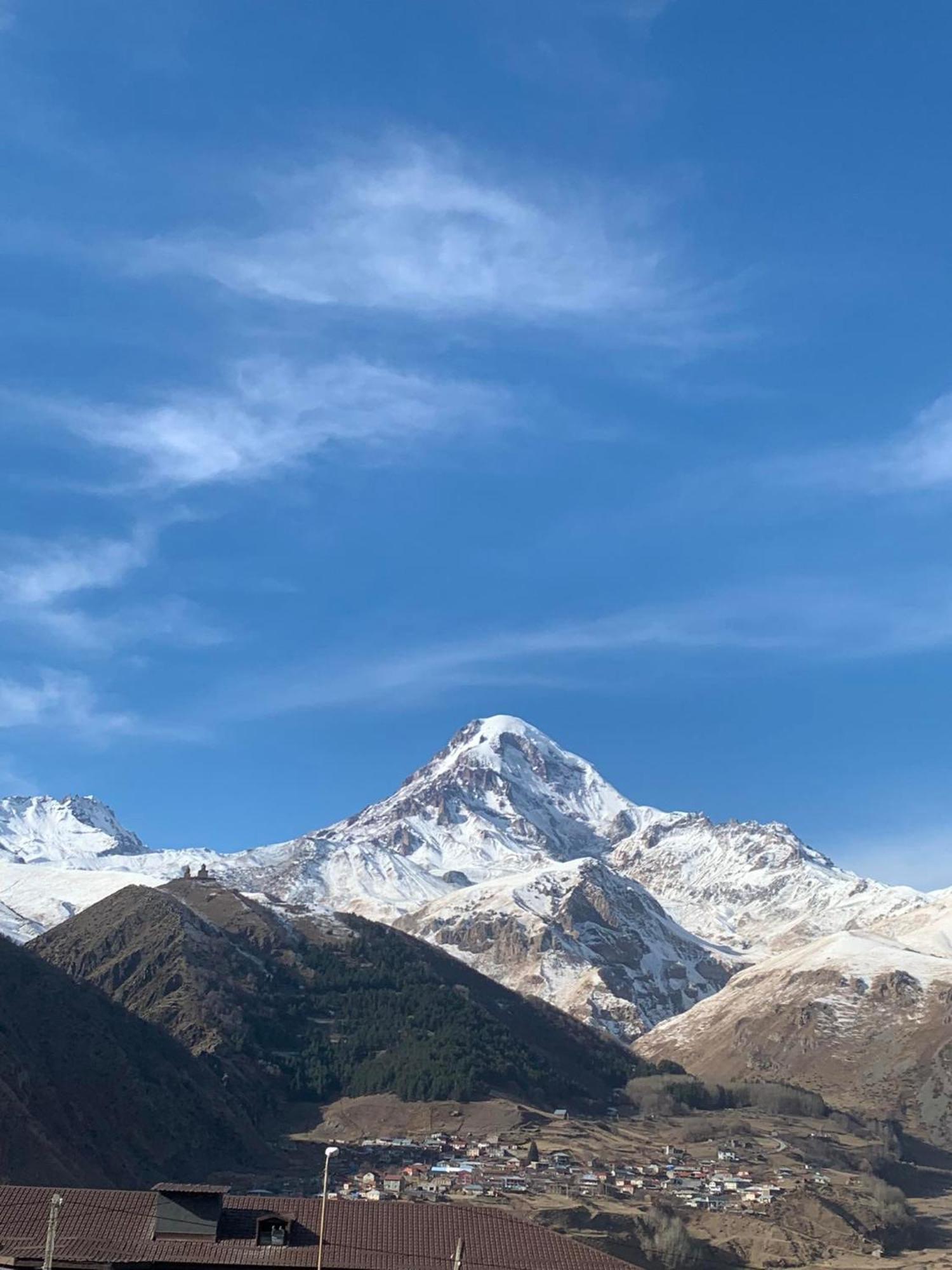 Mate'S Home Kazbegi Екстериор снимка